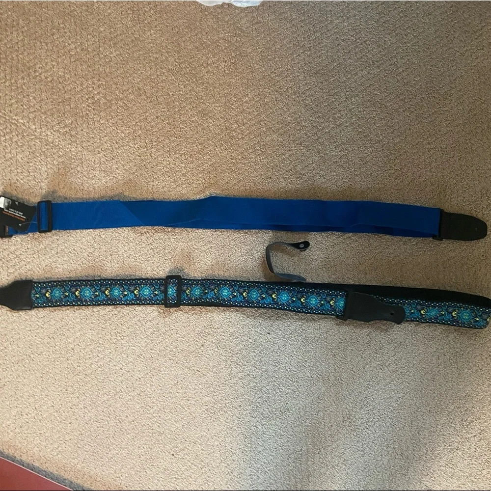 2 Guitar Straps - Picture 1 of 6